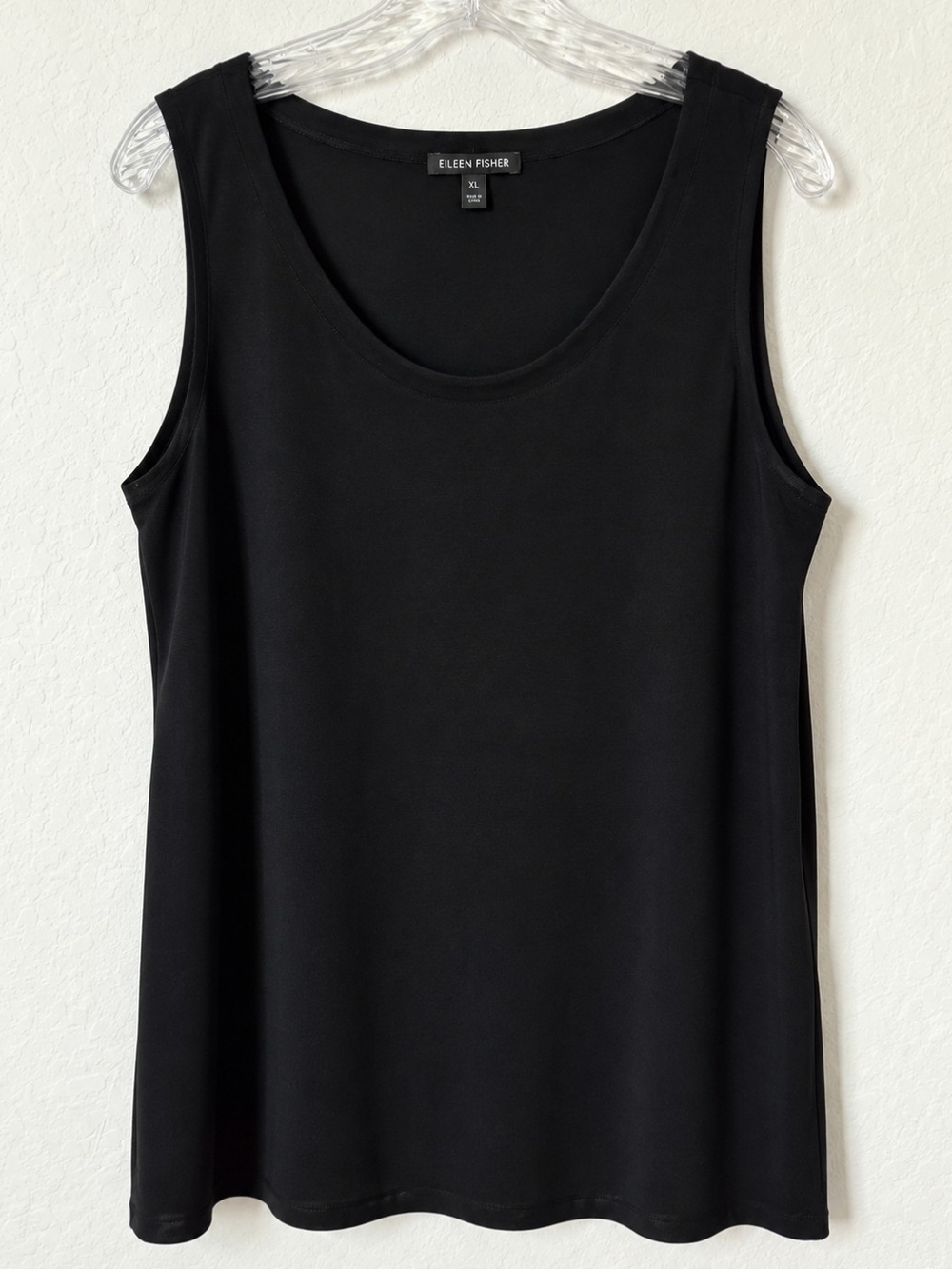 Eileen Fisher Black Sleeveless Scoop Neck Tank